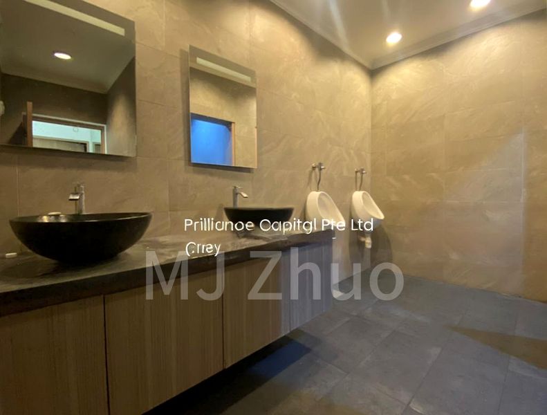 Office for Rent: Rex House - Image 9