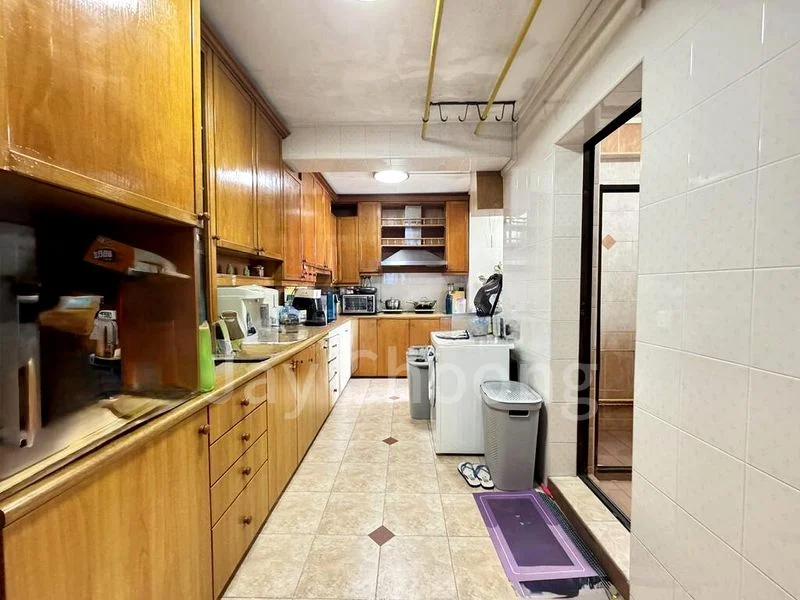 5 Room (5STD) HDB for Sale in  33 Chai Chee Avenue - Image 1