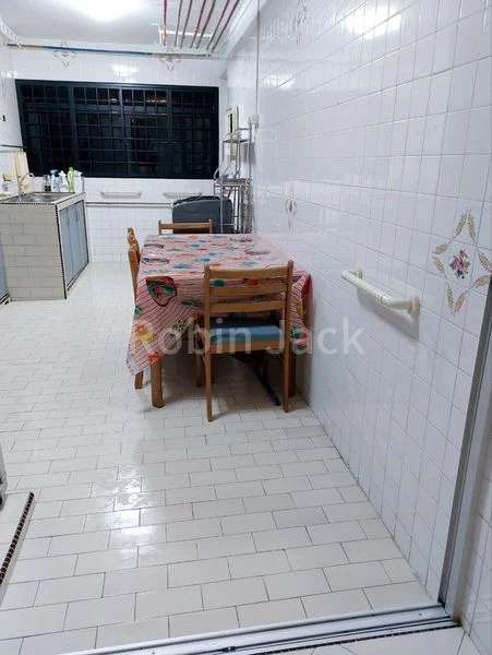 4 Room (4NG) HDB for Rent in 709 Hougang Avenue 2 - Image 9