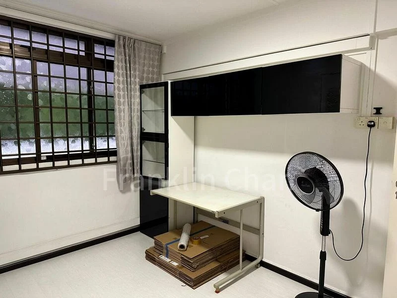 3 Room (3S) HDB for Rent in  210 Serangoon Central - Image 2