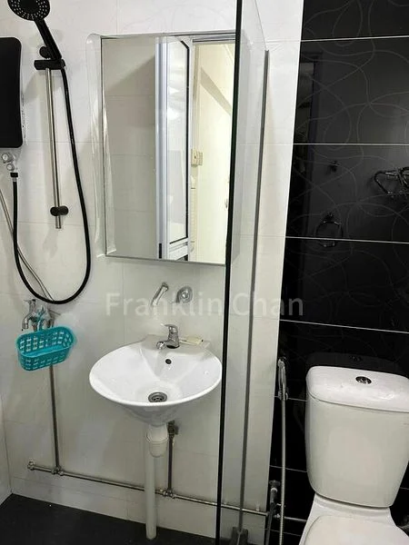 3 Room (3S) HDB for Rent in  210 Serangoon Central - Image 1