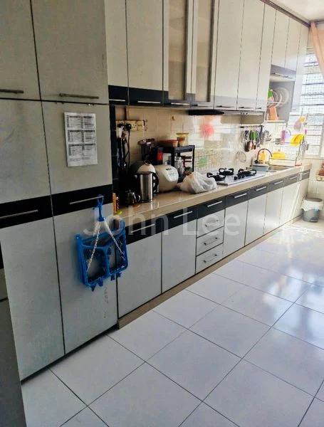 4 Room (4A) HDB for Sale in 832 Yishun Street 81 - Image 5