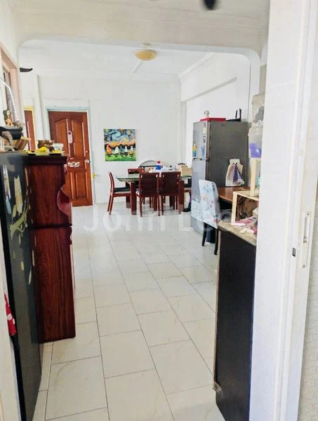 4 Room (4A) HDB for Sale in 832 Yishun Street 81 - Image 2