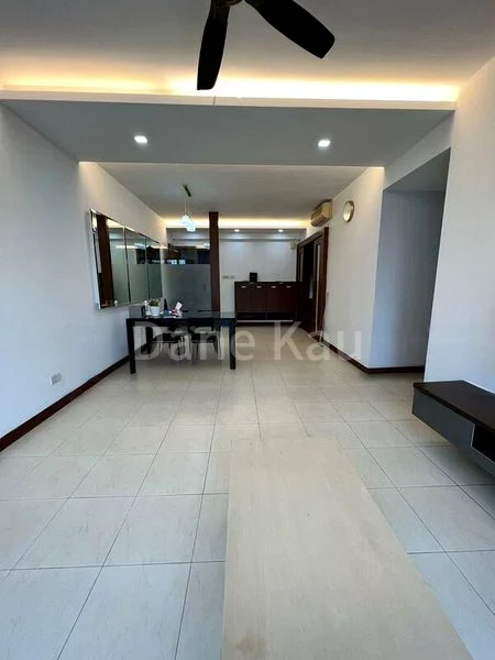 3 Bed Executive Condo for Sale in Whitewater - Image 1