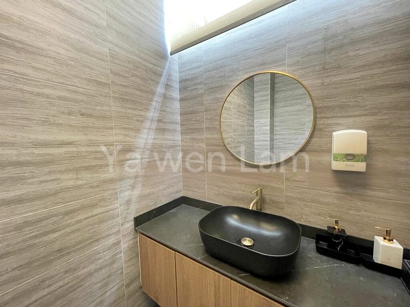 Light Industrial (B1) for Rent: Interlocal Centre - Image 1