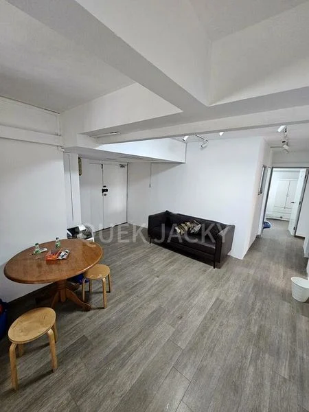 Common Room (Condo) for Rent in Lucky Plaza - Image 4