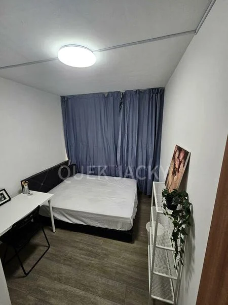 Common Room (Condo) for Rent in Lucky Plaza - Image 1