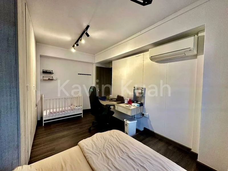 5 Room (5I) HDB for Sale in  561 Pasir Ris Street 51 - Image 2