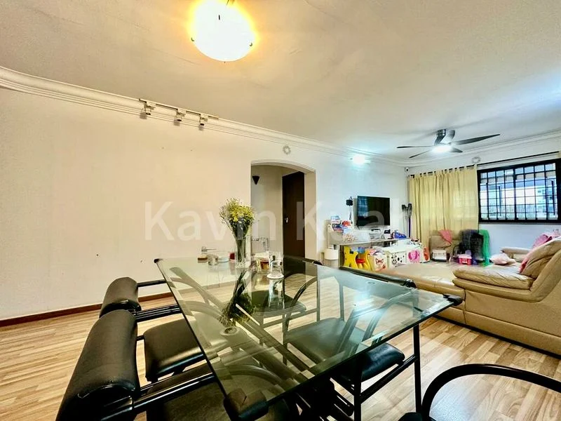 5 Room (5I) HDB for Sale in  561 Pasir Ris Street 51 - Image 5