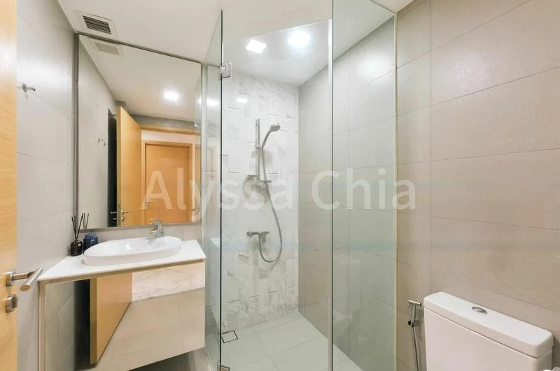 2 Bed Apartment (Condo) for Rent in  Waterscape At Cavenagh - Image 8