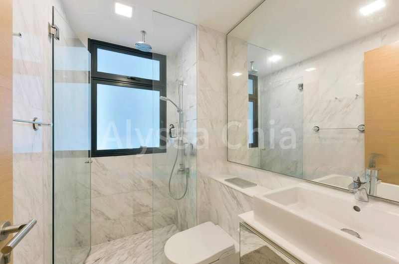 2 Bed Apartment (Condo) for Rent in  Waterscape At Cavenagh - Image 10