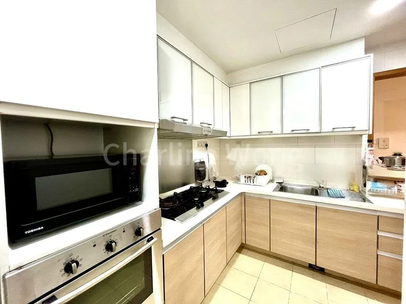 Room (Condo) for Rent in  One Leicester - Image 4