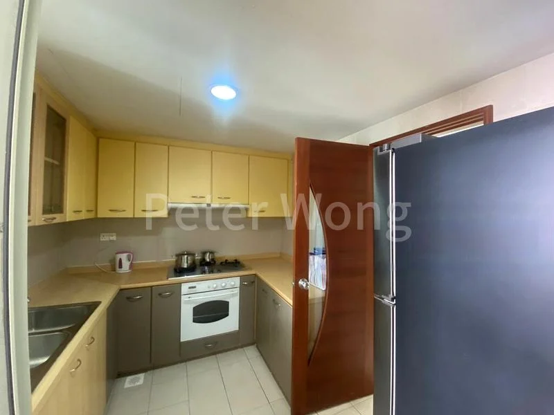 3 Bed Condo for Rent in  The Clearwater - Image 5