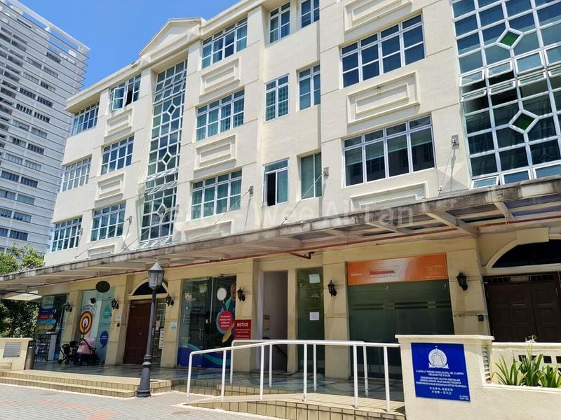 Kingston Terrace: Prime Retail Shop for Rent - Image 1