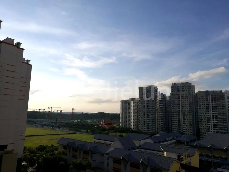 5 Room (5I) HDB for Rent in  406C Fernvale Road - Image 2