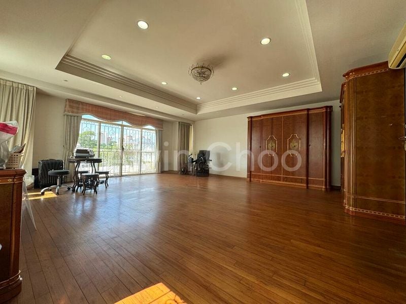 6 Bed Terraced House (Landed) for Sale in People's Garden - Image 1