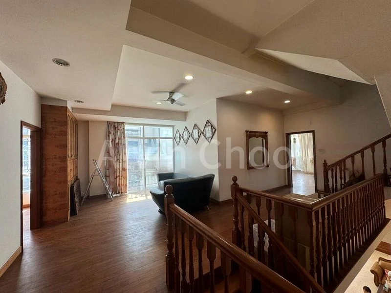 6 Bed Terraced House (Landed) for Sale in People's Garden - Image 2