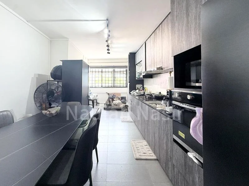 3 Room (3S) HDB for Sale in  782 Yishun Ring Road - Image 4