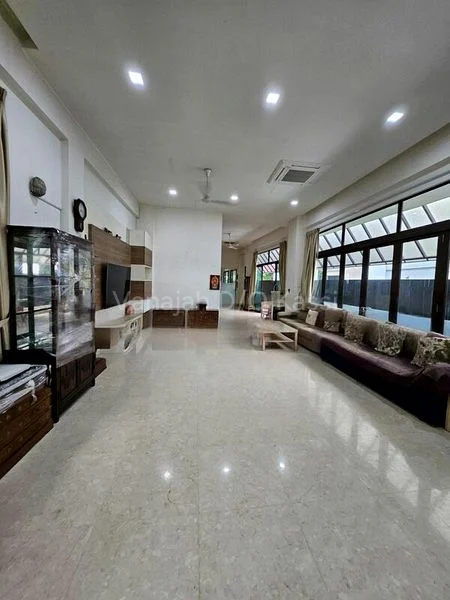 6 Bed Bungalow (Landed) for Sale in  Cambridge Road - Image 14