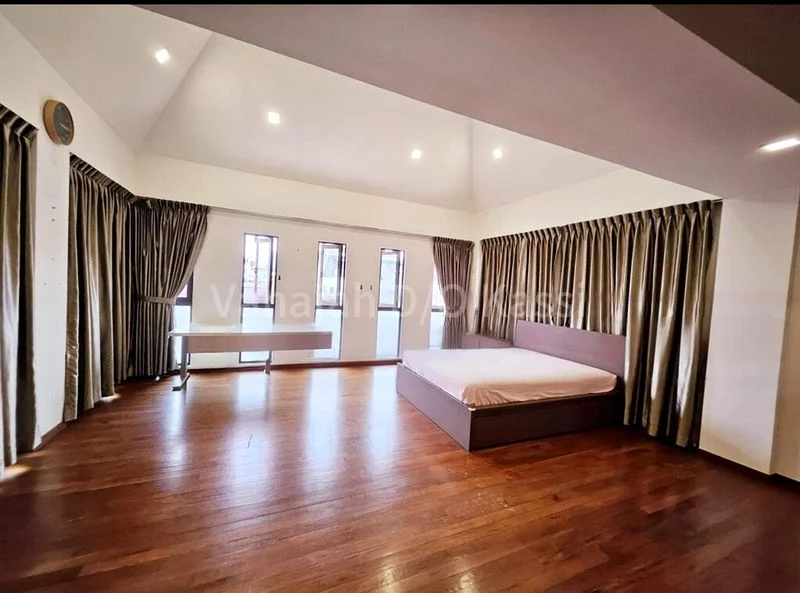 6 Bed Bungalow (Landed) for Sale in  Cambridge Road - Image 3