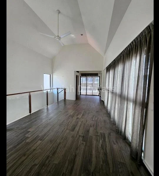 6 Bed Bungalow (Landed) for Sale in  Cambridge Road - Image 12