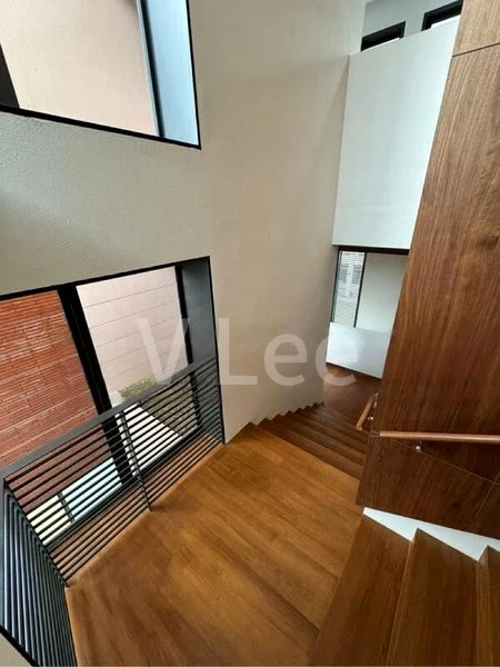 7 Bed Bungalow (Landed) for Sale in  Jurong Park - Image 4