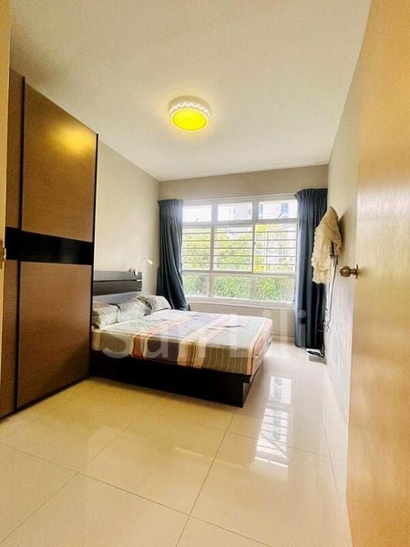 5 Room (5I) HDB for Sale in  289A Compassvale Crescent - Image 3