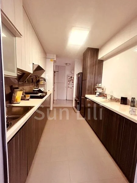 5 Room (5I) HDB for Sale in  289A Compassvale Crescent - Image 4