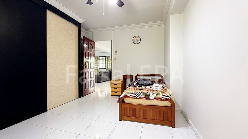 4 Room (4A) HDB for Sale in  19 Queen's Close - Image 5