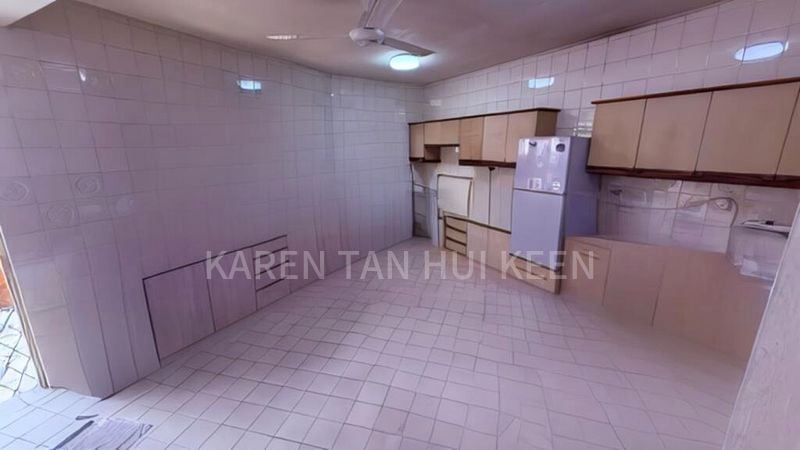 6 Bed Corner Terrace (Landed) for Sale in  Alkaff Oasis - Image 4