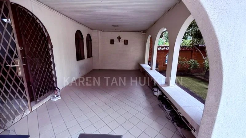 6 Bed Corner Terrace (Landed) for Sale in Alkaff Oasis - Image 5