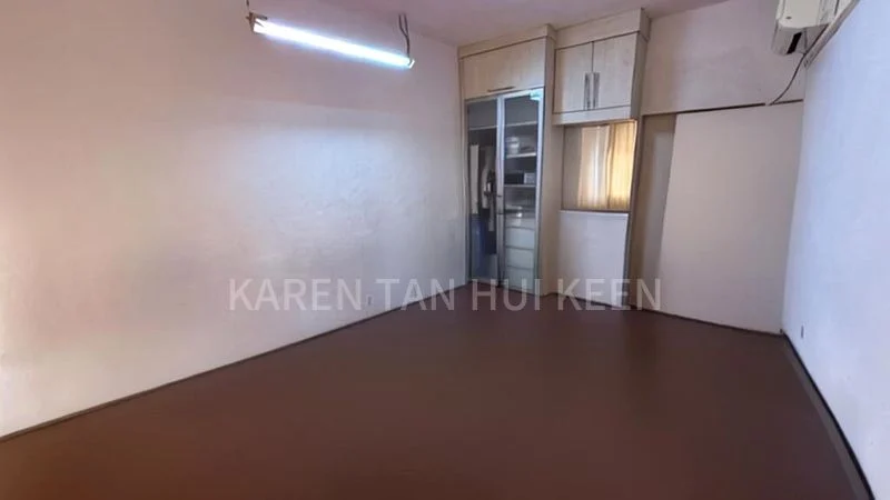 6 Bed Corner Terrace (Landed) for Sale in  Alkaff Oasis - Image 1