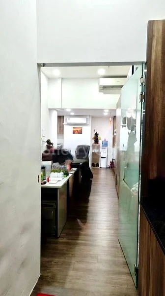 Light Industrial (B1) for Sale in Oxley Bizhub - Image 7