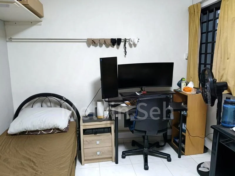 Common Room (HDB) for Rent in  476 Ang Mo Kio Avenue 10 - Image 1