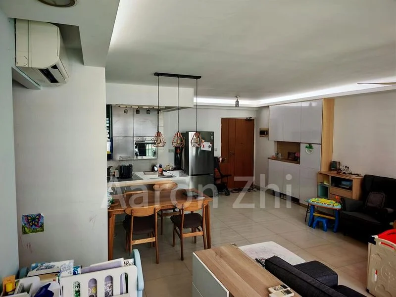 5 Room (5I) HDB for Sale in  425 Clementi Avenue 1 - Image 7