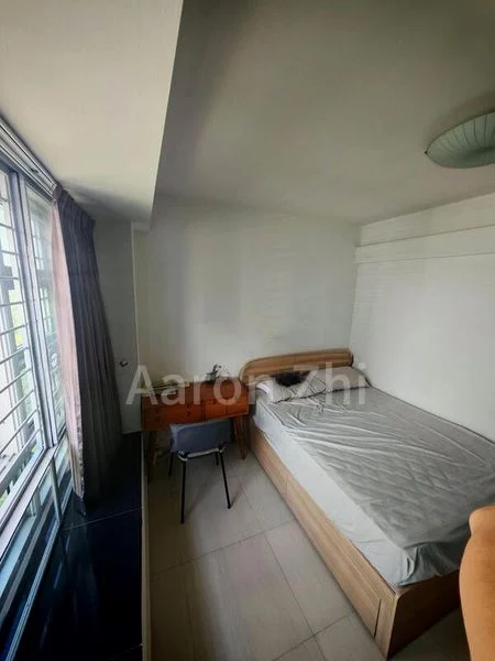 5 Room (5I) HDB for Sale in  425 Clementi Avenue 1 - Image 2