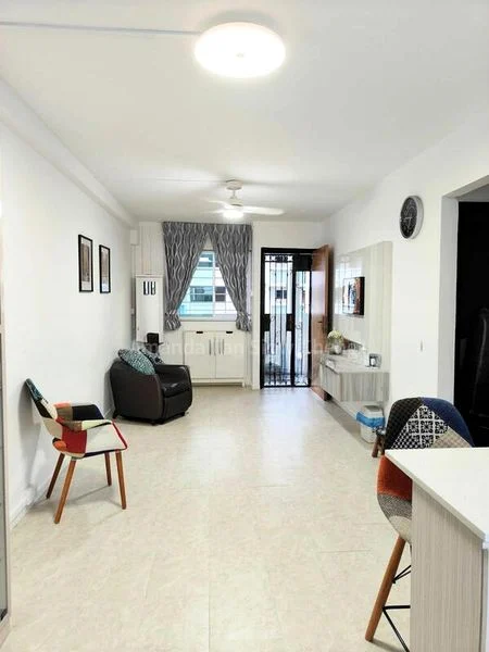 Room (HDB) for Rent in  364 Bukit Batok Street 31 - Image 4