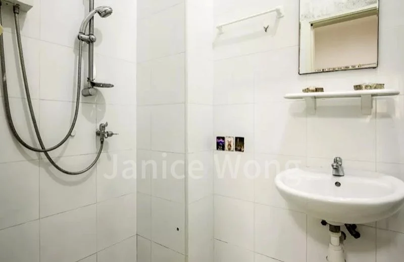 Master Room (Condo) for Rent in  People's Park Complex - Image 4