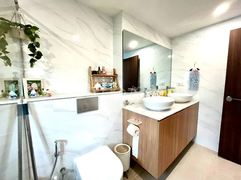 4 Bed Terraced House (Landed) for Sale in  Upper Changi Road - Image 4