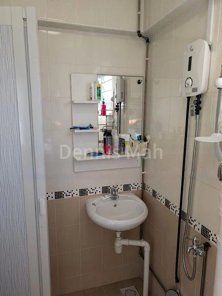 Room (HDB) for Rent in 209 Jurong East Street 21 - Image 6