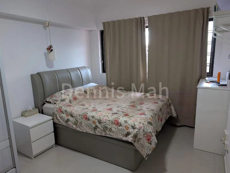 Room (HDB) for Rent in 209 Jurong East Street 21 - Image 1