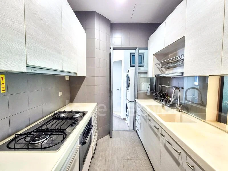 3 Bed Condo for Rent in  Bleu @ East Coast - Image 11