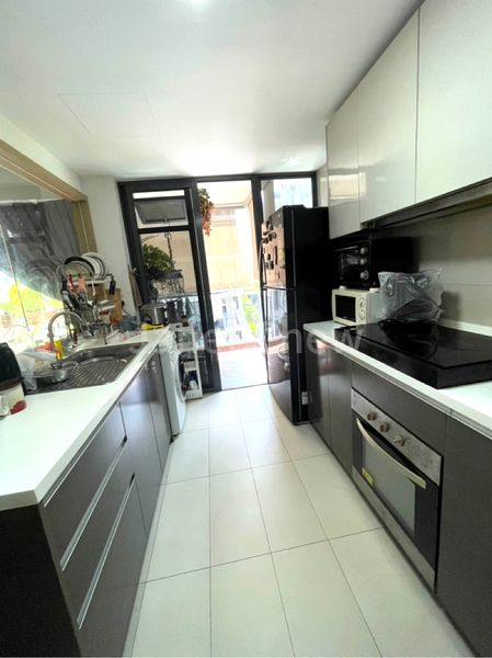 3 Bed Executive Condo for Sale in Twin Fountains - Image 13