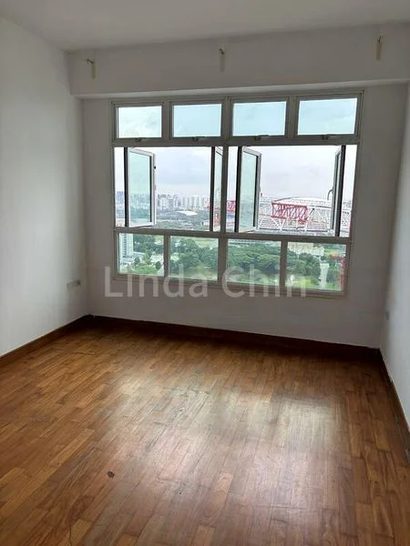 3 Bed Condo for Sale in  Hedges Park Condominium - Image 7