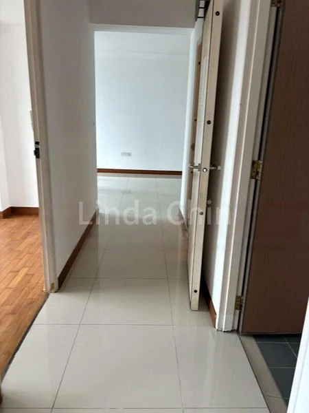 3 Bed Condo for Sale in  Hedges Park Condominium - Image 5