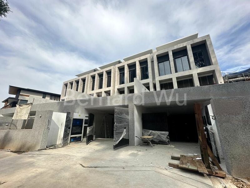 5 Bed Terraced House (Landed) for Sale in  Barker Road - Image 3