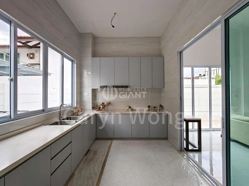 6 Bed Semi-Detached House (Landed) for Sale in  Toh Estate - Image 16