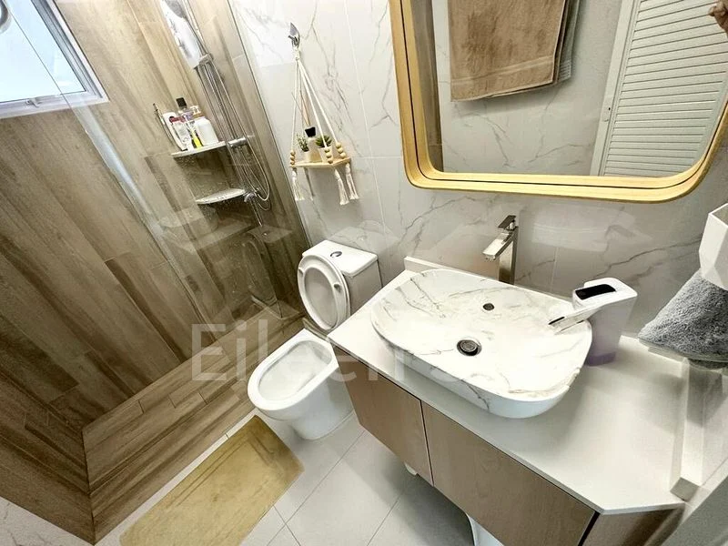 Common Room (HDB) for Rent in  172B Edgedale Plains - Image 5