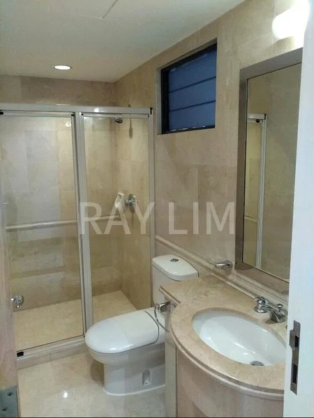 4 Bed Condo for Rent in  Grange 70 - Image 4