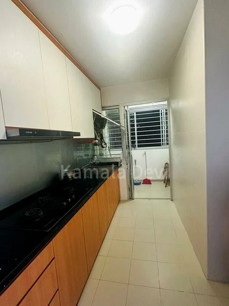 4 Room (4NG) HDB for Rent in  293A Bukit Batok Street 21 - Image 8